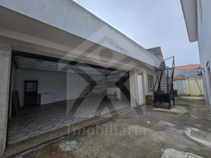 Moradia T5 para Venda em Fradelos Foto 33