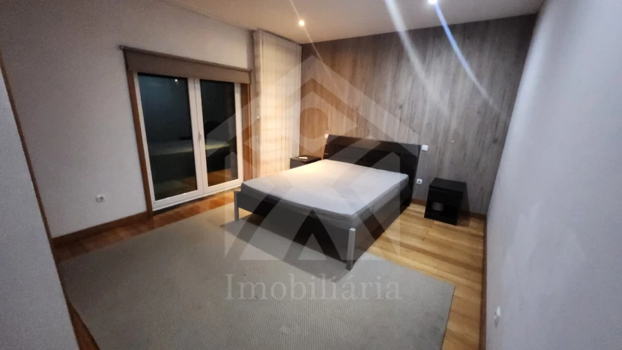 Moradia T5 para Venda em Fradelos Foto 21