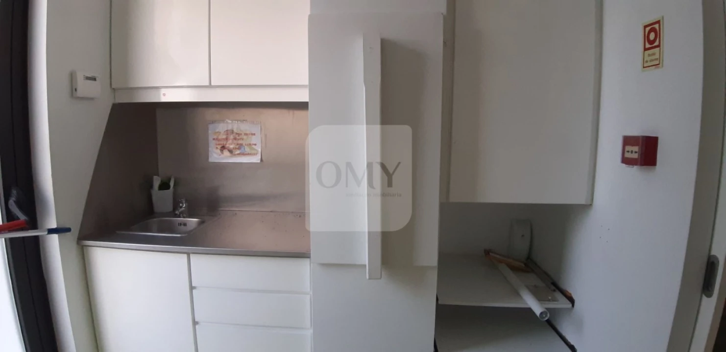 Loja para Venda em Valpaços e Sanfins Foto 10