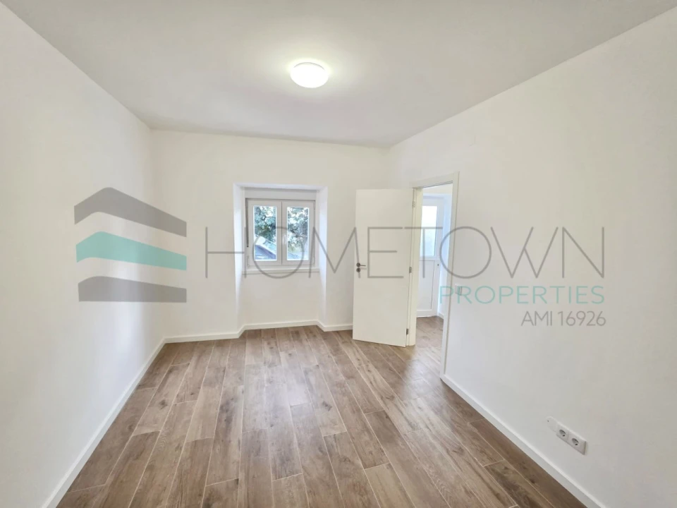 Moradia T6 para Venda em Albufeira e Olhos de Água Foto 4