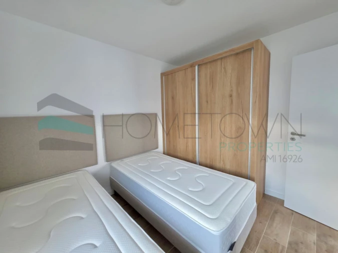 Moradia T6 para Venda em Albufeira e Olhos de Água Foto 9