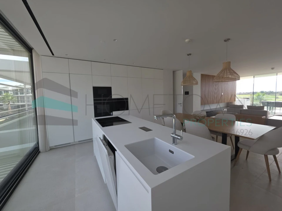 Apartamento T2 para Venda em Quarteira Foto 6