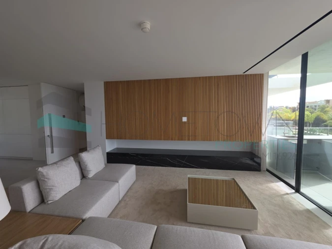 Apartamento T2 para Venda em Quarteira Foto 3