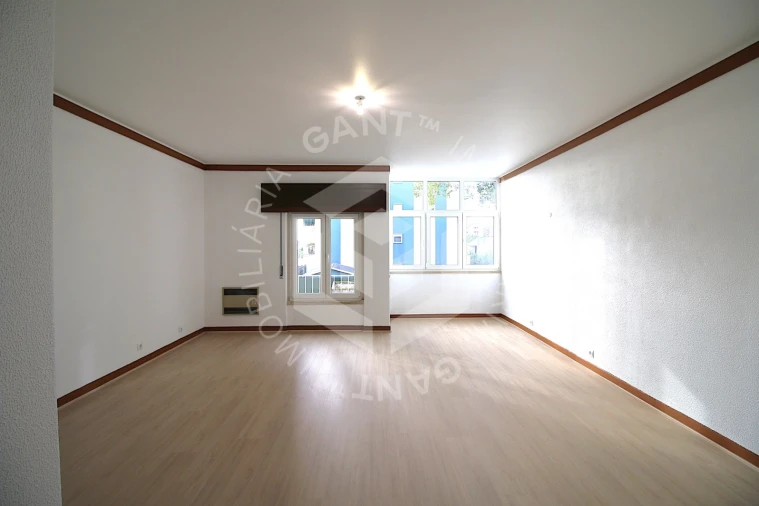 Apartamento T2 para Arrendamento em Cascais e Estoril