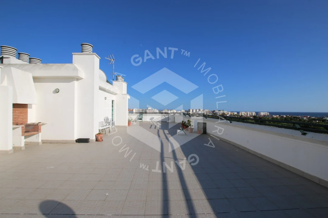 Apartamento T1 para Arrendamento em Costa da Caparica Foto 2