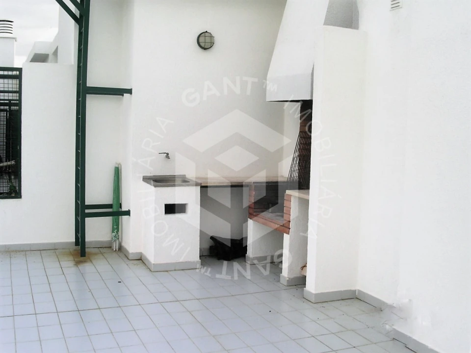 Apartamento T1 para Arrendamento em Costa da Caparica Foto 8