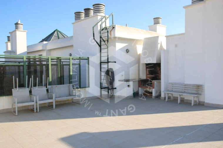 Apartamento T1 para Arrendamento em Costa da Caparica Foto 9