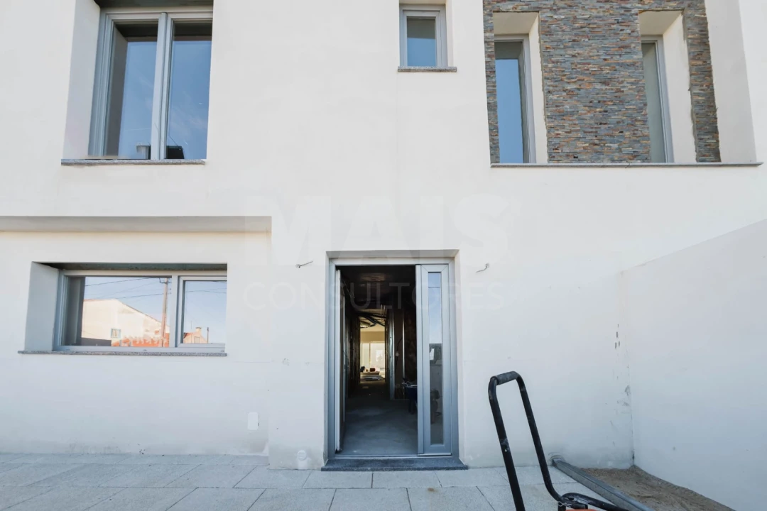 Moradia T4 para Venda em Atouguia da Baleia Foto 9