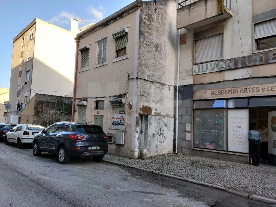 Moradia T3 para Venda em Alhandra, São João dos Montes e Calhandriz Foto 2