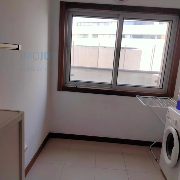 Apartamento T1 para Arrendamento em Paranhos Foto 20