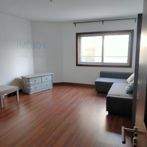 Apartamento T1 para Arrendamento em Paranhos Foto 1