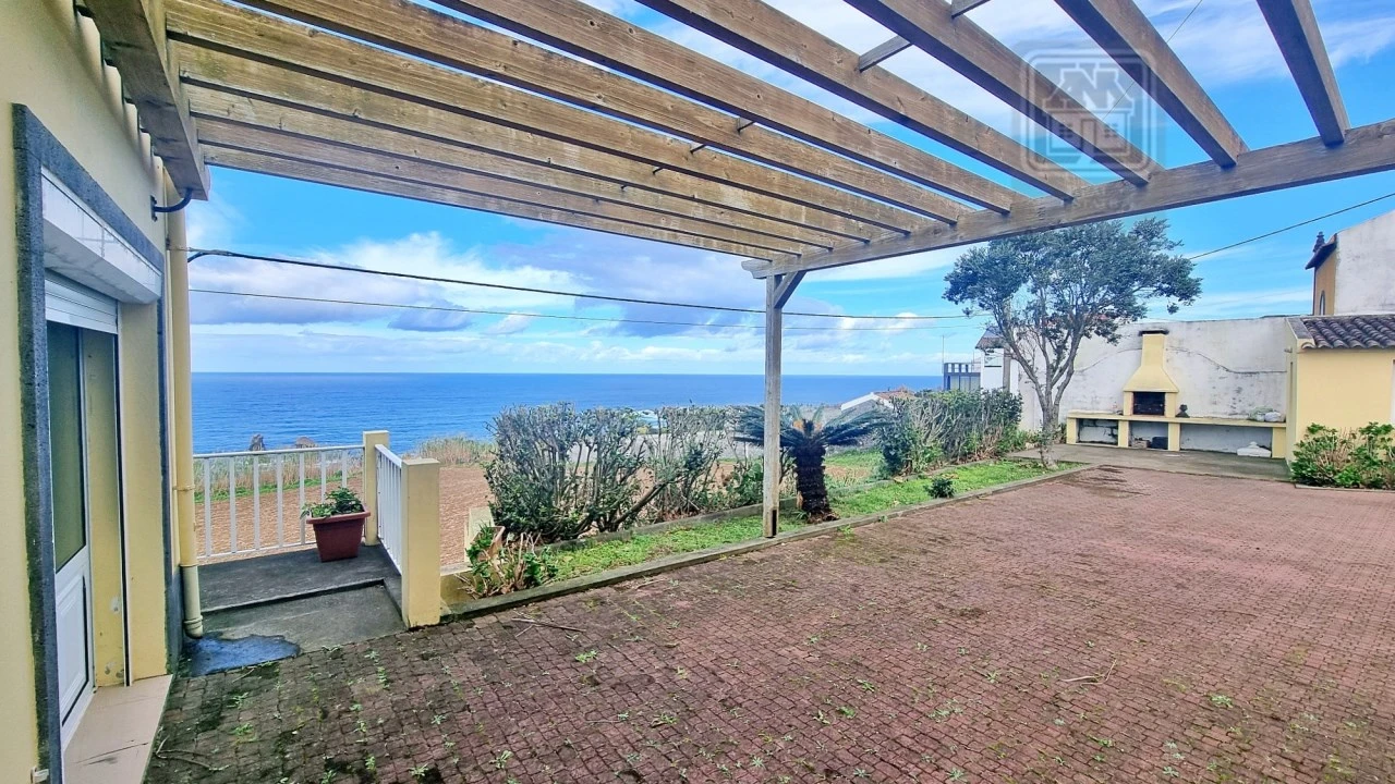 Moradia T3 para Venda em Mosteiros Foto 13