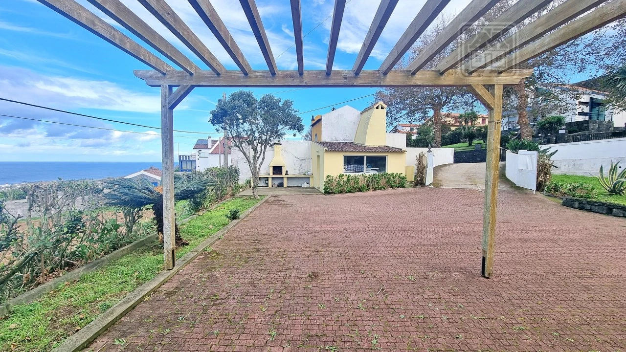 Moradia T3 para Venda em Mosteiros Foto 14