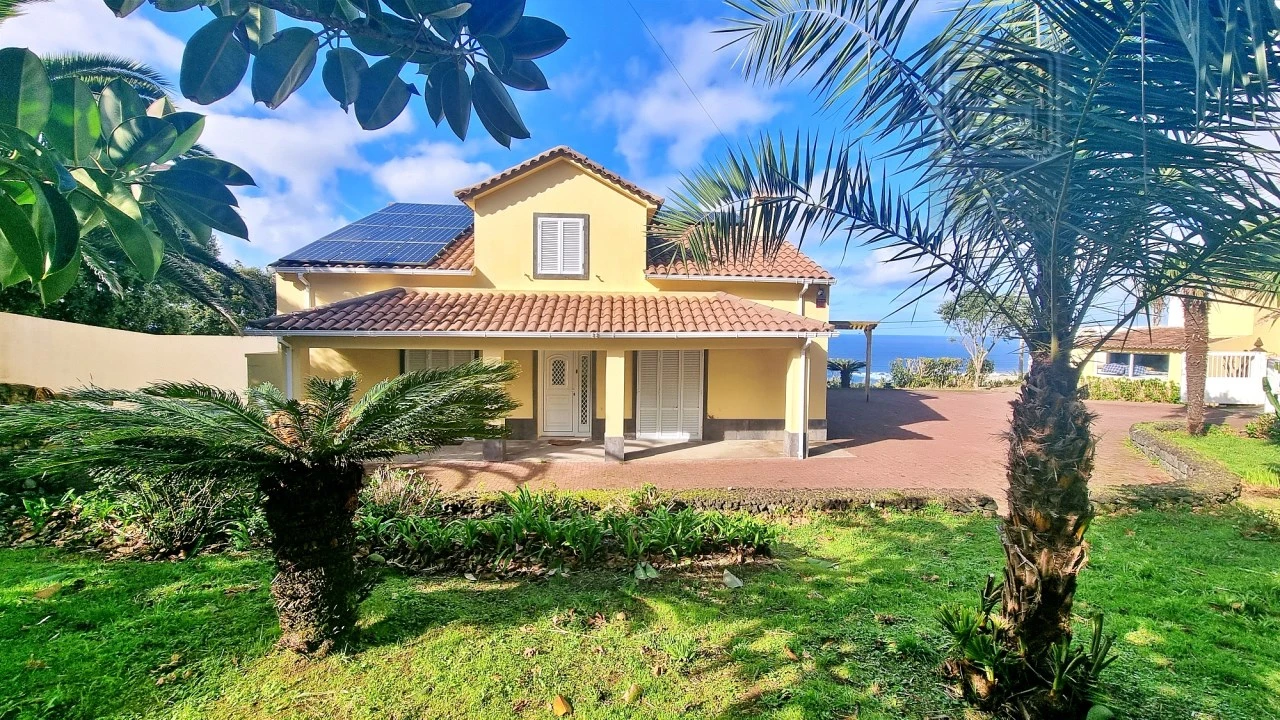 Moradia T3 para Venda em Mosteiros Foto 3