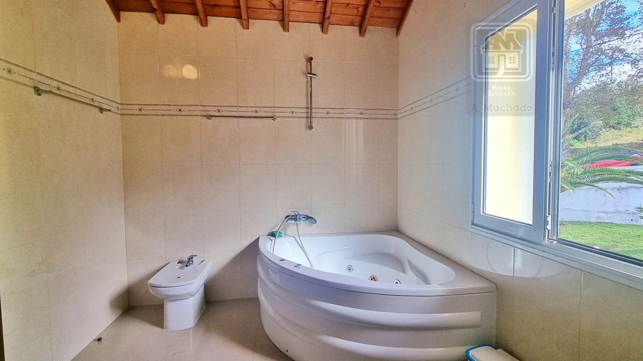 Moradia T3 para Venda em Mosteiros Foto 66