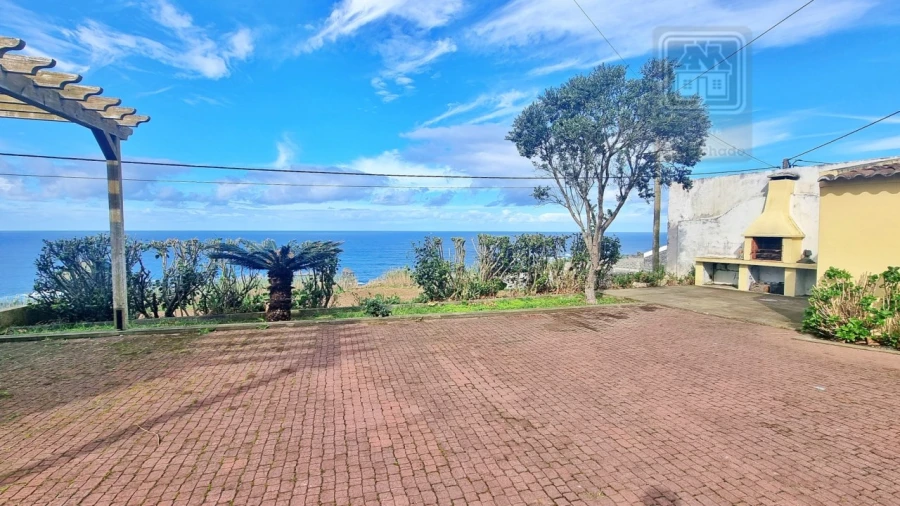 Moradia T3 para Venda em Mosteiros Foto 10