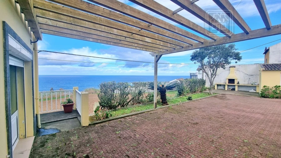 Moradia T3 para Venda em Mosteiros Foto 13