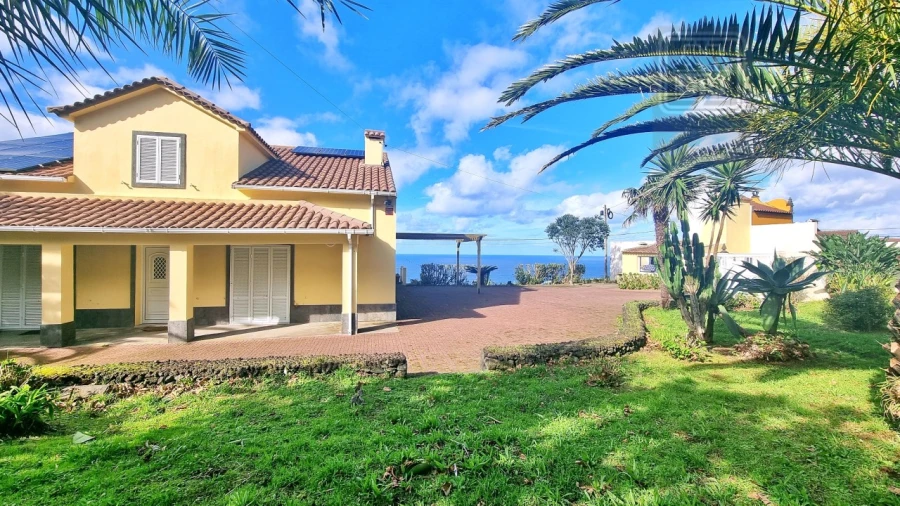 Moradia T3 para Venda em Mosteiros Foto 4