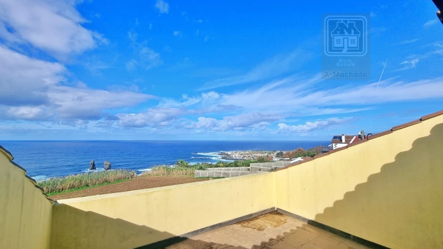 Moradia T3 para Venda em Mosteiros Foto 5