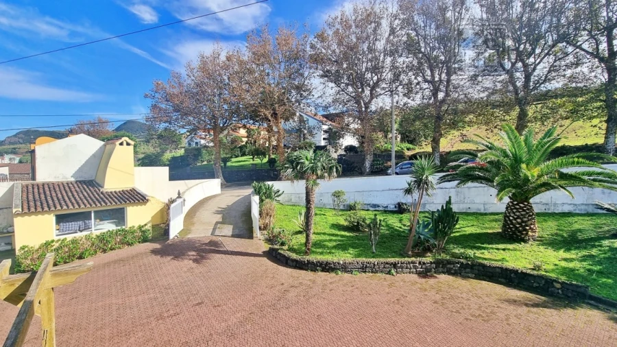 Moradia T3 para Venda em Mosteiros Foto 52