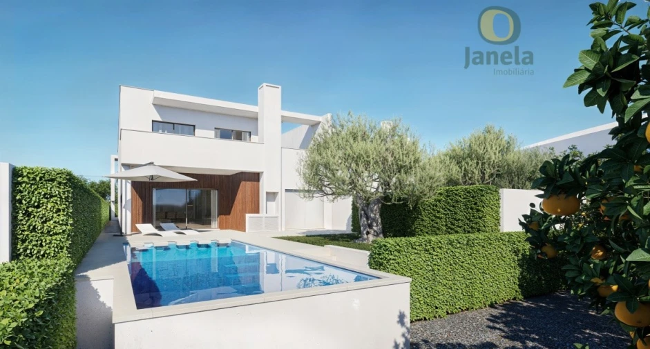 Moradia T4 para Venda em Santa Barbara de Nexe