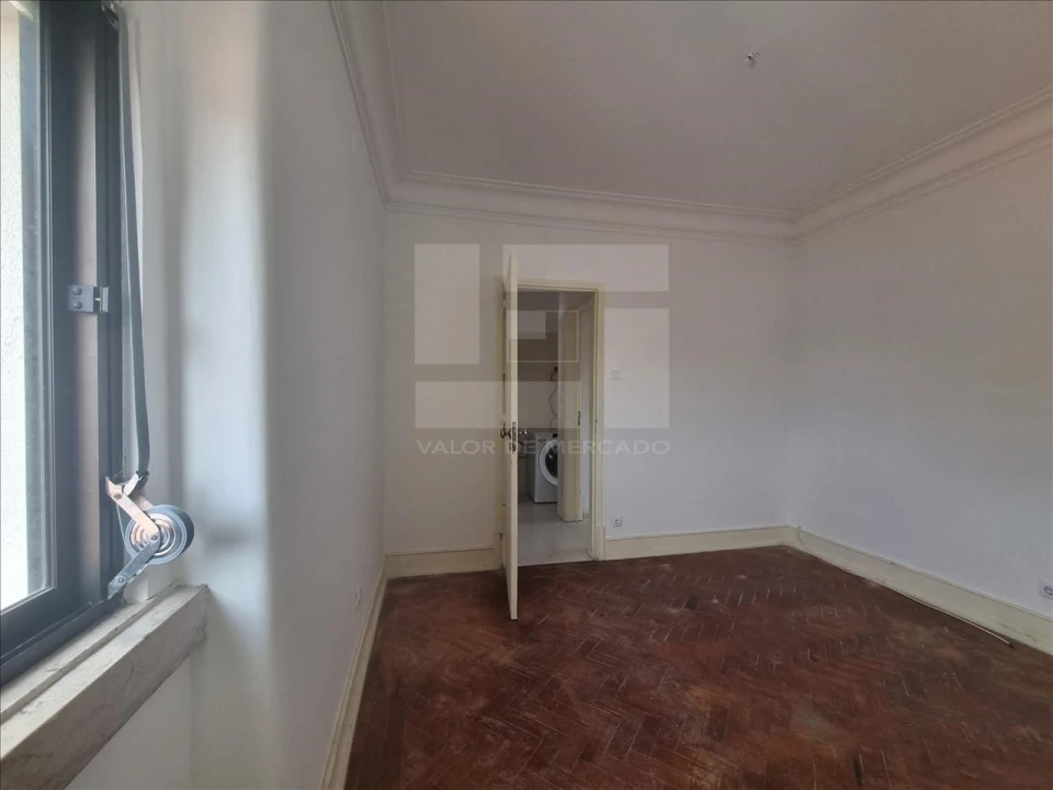 Apartamento T1 para Venda em Beato Foto 10