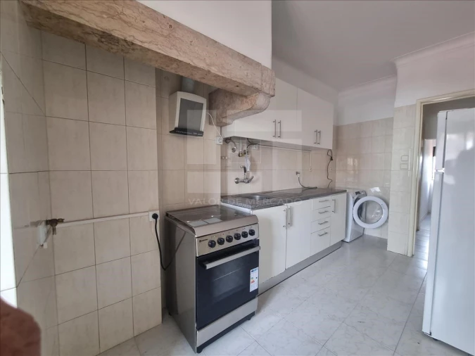 Apartamento T1 para Venda em Beato Foto 4