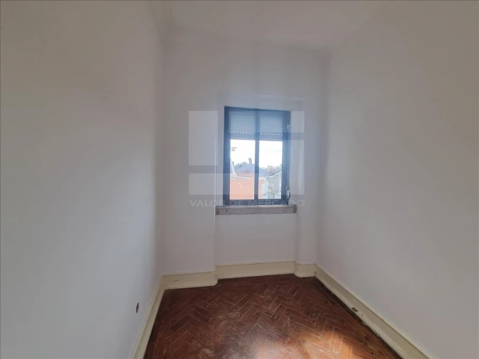 Apartamento T1 para Venda em Beato Foto 18