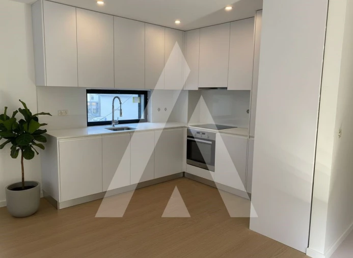 Apartamento T1 para Venda em Esgueira