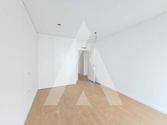 Apartamento T1 para Venda em Esgueira Foto 4