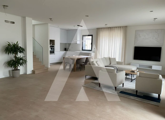 Apartamento T3 para Venda em Esgueira