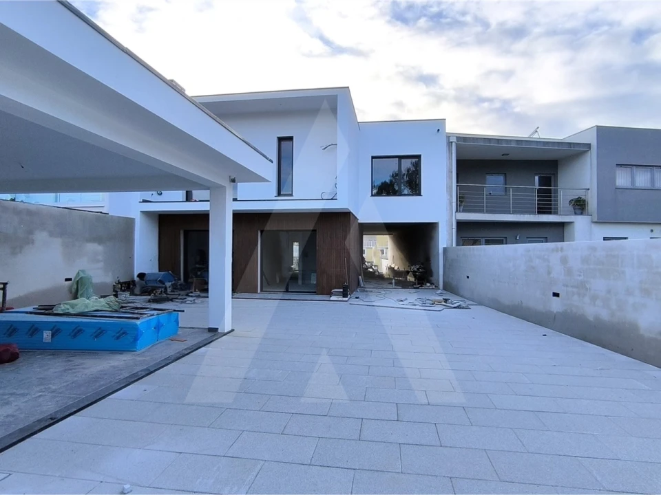 Moradia T4 para Venda em Gafanha da Encarnação Foto 10