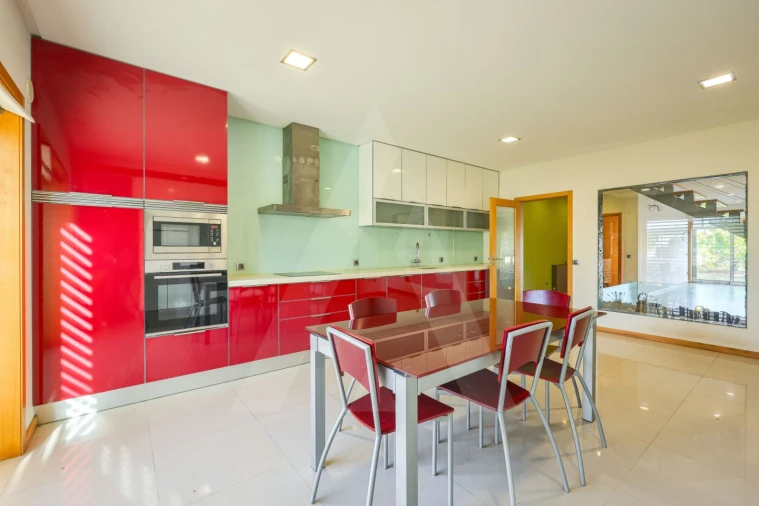 Moradia T4 para Venda em São Bernardo Foto 2