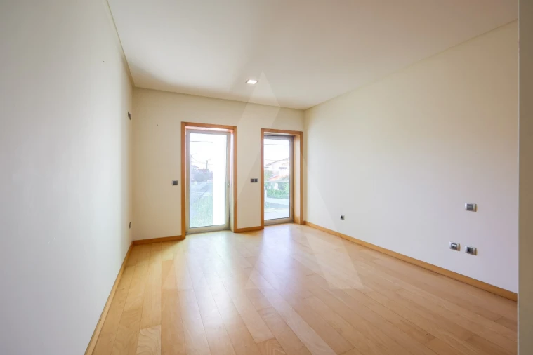 Moradia T4 para Venda em São Bernardo Foto 34