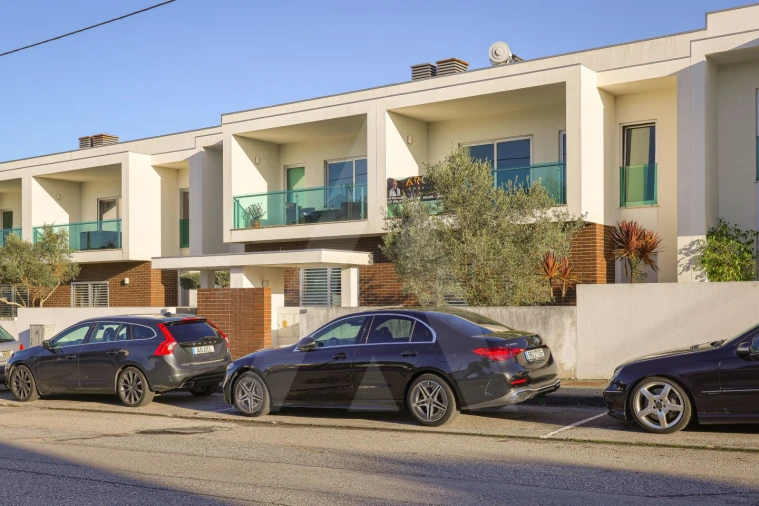 Moradia T4 para Venda em São Bernardo Foto 48