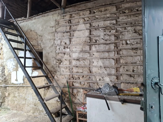 Moradia T2 para Venda em Ourentã Foto 4