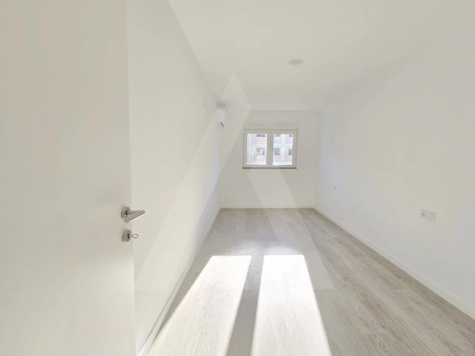 Apartamento T3 para Arrendamento em Aradas Foto 16