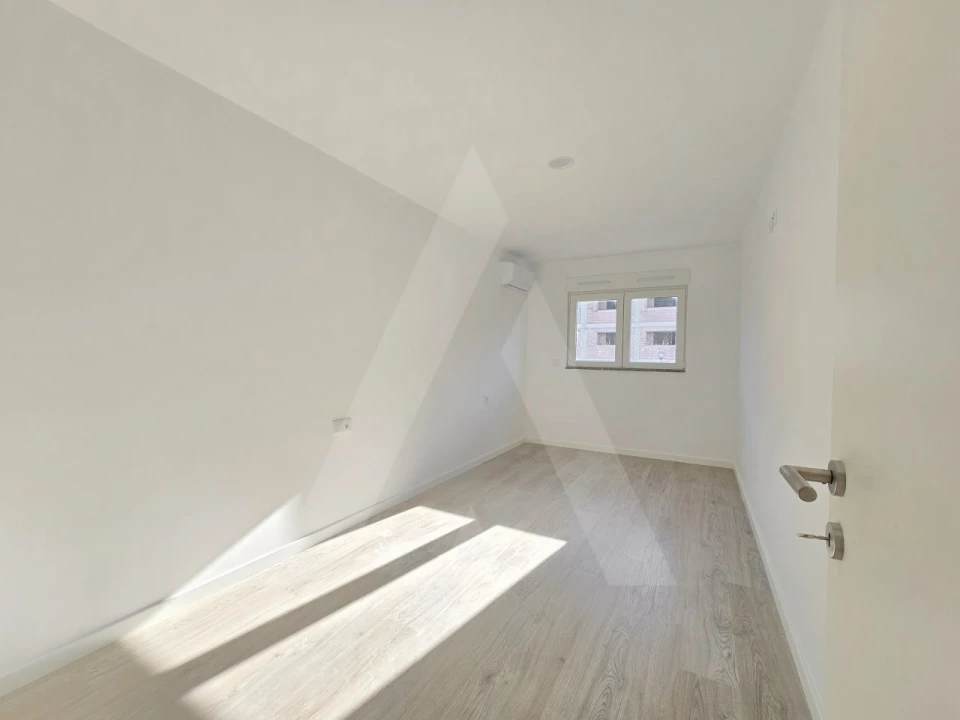 Apartamento T3 para Arrendamento em Aradas Foto 20