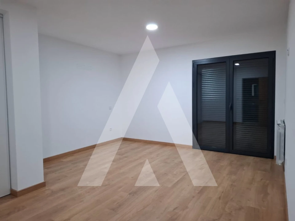 Moradia T4 para Venda em Arcos e Mogofores Foto 9