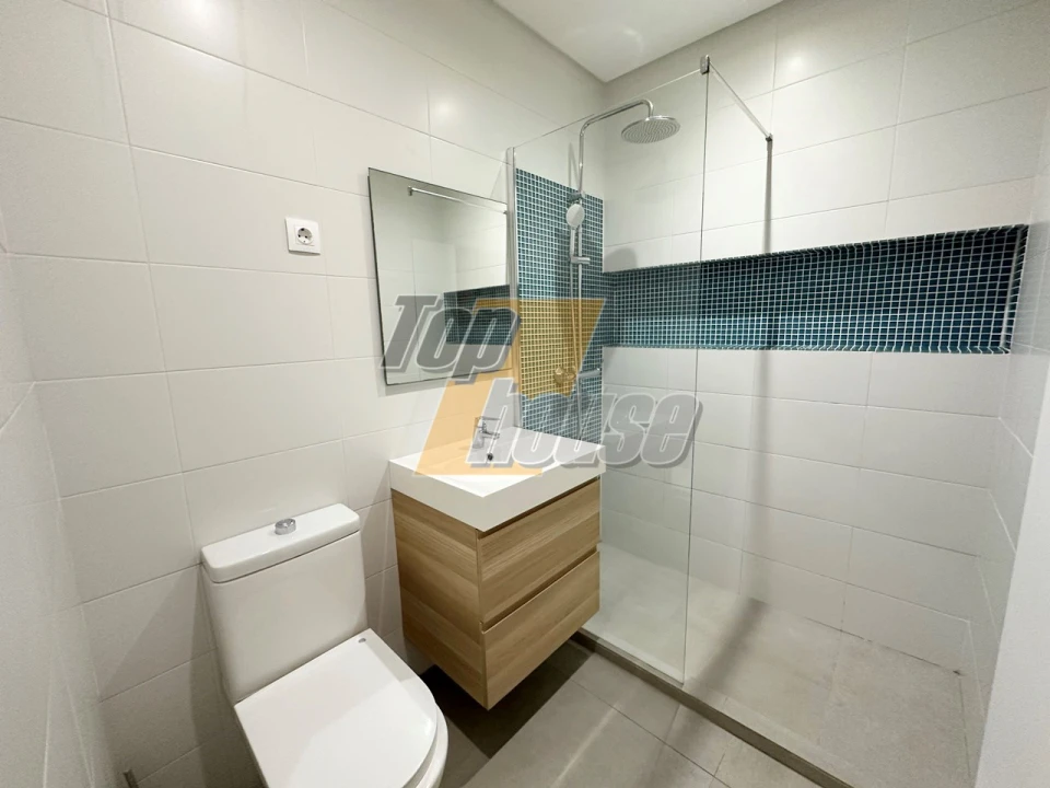 Apartamento T1 para Venda em Costa da Caparica Foto 13