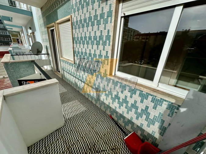Apartamento T1 para Venda em Costa da Caparica Foto 20
