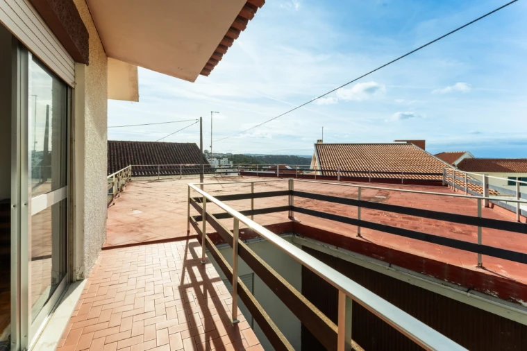 Moradia T3 para Venda em Nazare Foto 17
