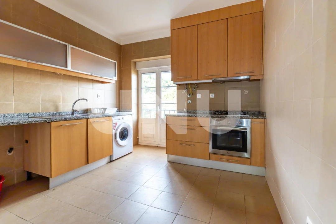 Apartamento T2 para Arrendamento em Covilhã e Canhoso Foto 18