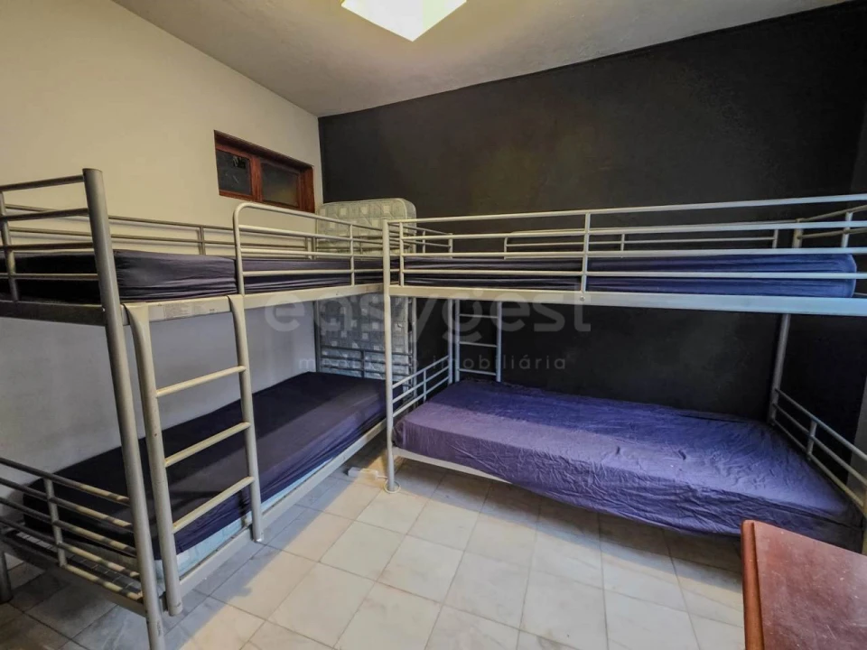 Prédio para Arrendamento em Lagos (São Sebastião e Santa Maria) Foto 32