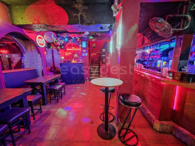 Prédio para Arrendamento em Lagos (São Sebastião e Santa Maria) Foto 21