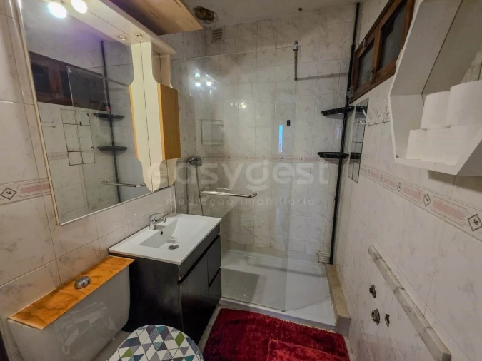 Prédio para Arrendamento em Lagos (São Sebastião e Santa Maria) Foto 33