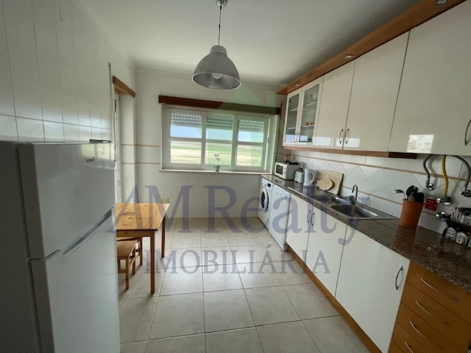 Apartamento T2 para Arrendamento em Ferrel Foto 8