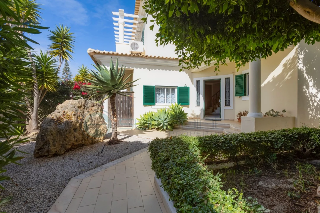 Moradia T3 para Venda em Luz Foto 9