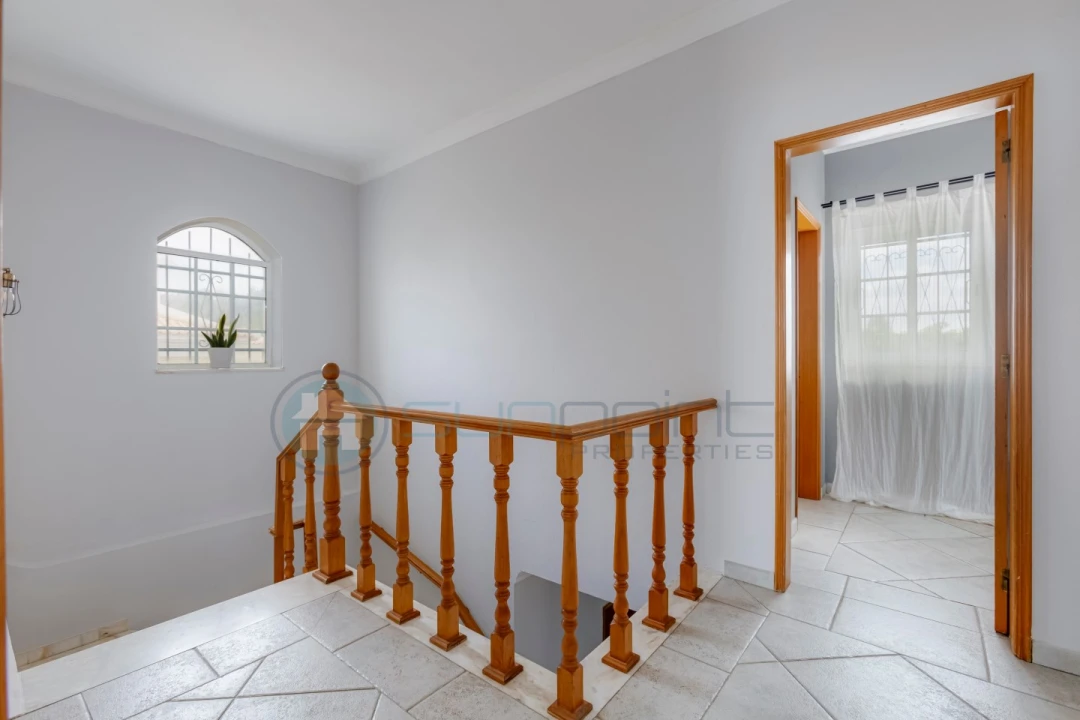 Moradia T3 para Venda em Luz Foto 16