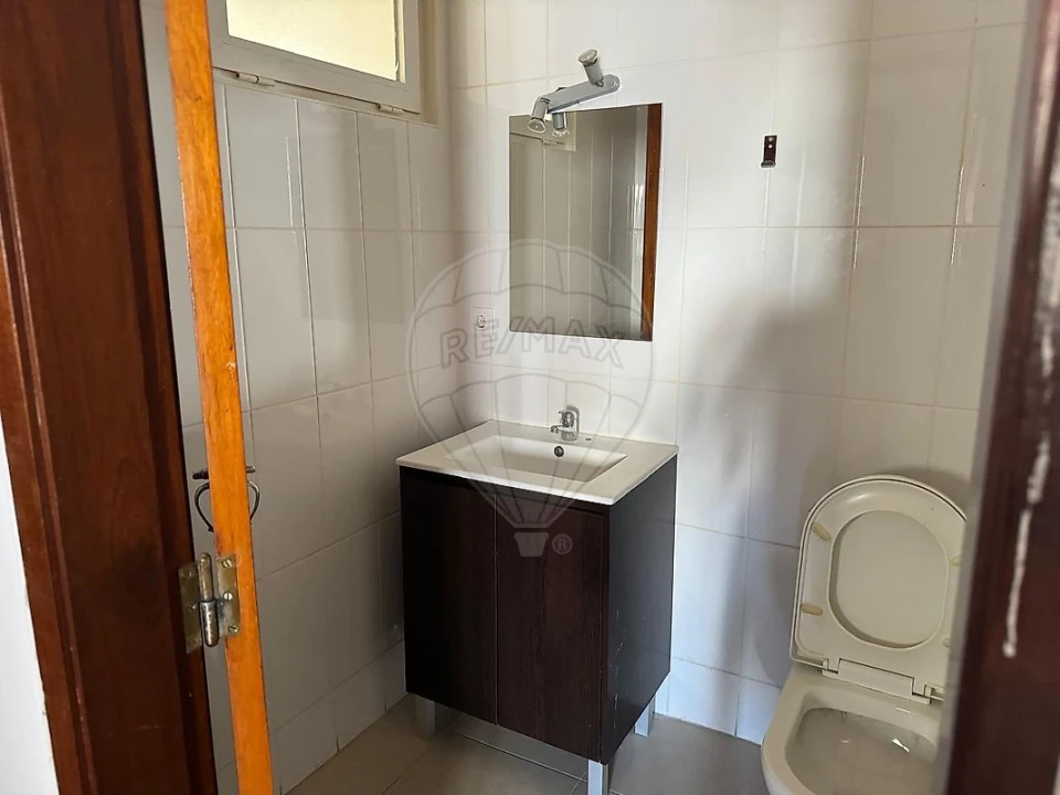 Apartamento T4 para Venda em Portimão Foto 22